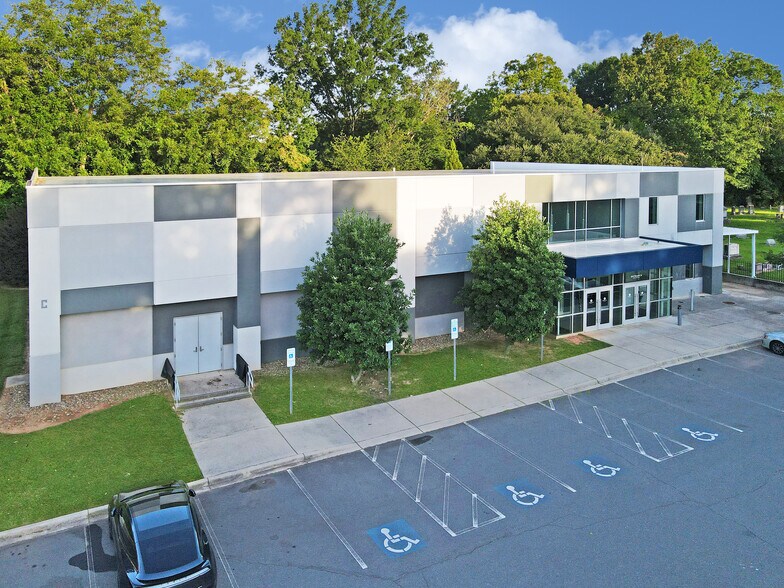 More Photos Of 6210 Old Pineville Rd, Charlotte Specialty For Sale