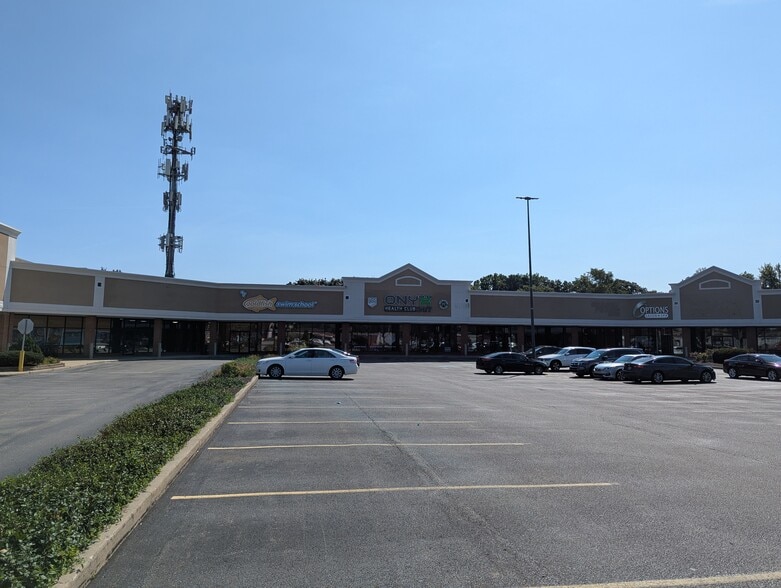 More Photos Of 21593-21929 Lorain Rd, Cleveland Unknown For Lease
