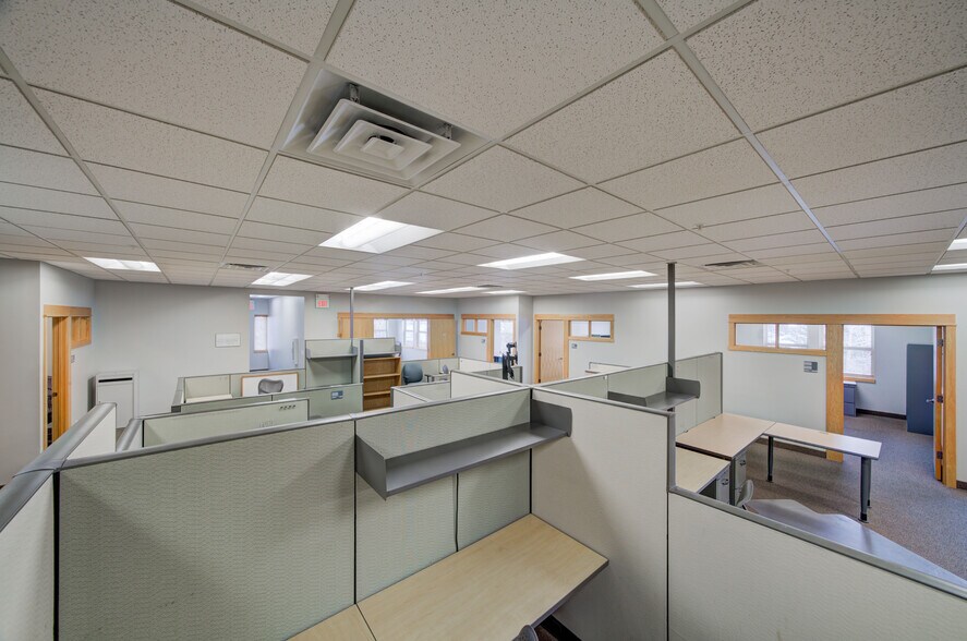 More Photos Of 40 Enterprise Blvd, Bozeman Office For Sale