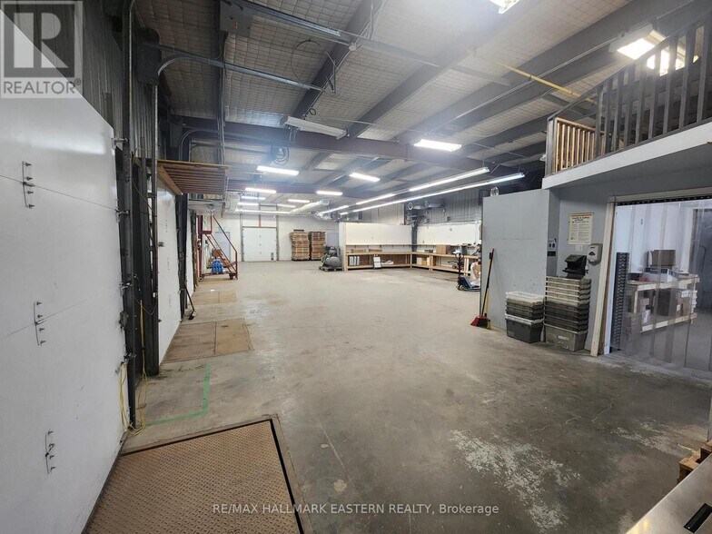 More Photos Of 708 Rye St, Peterborough Manufacturing For Lease