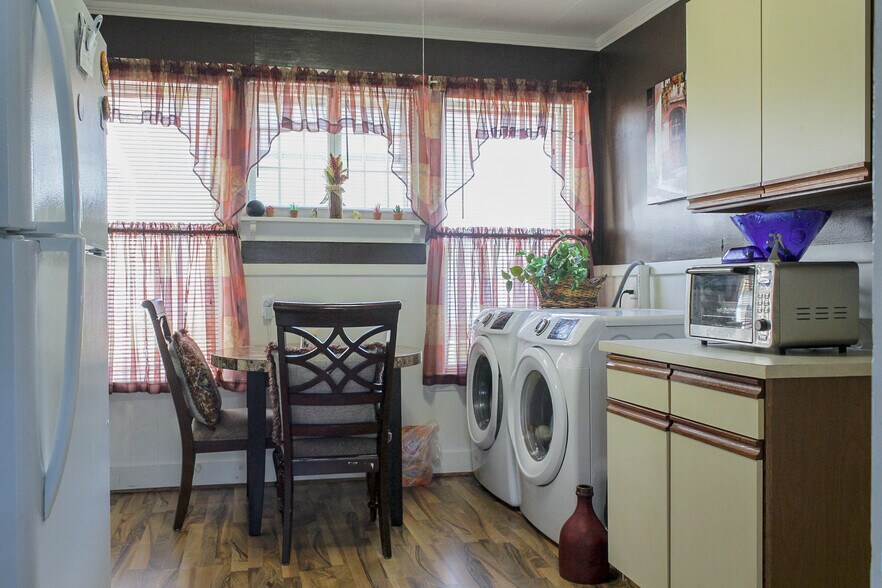 More Photos Of 105 Union Ave, Old Orchard Beach Apartments For Sale