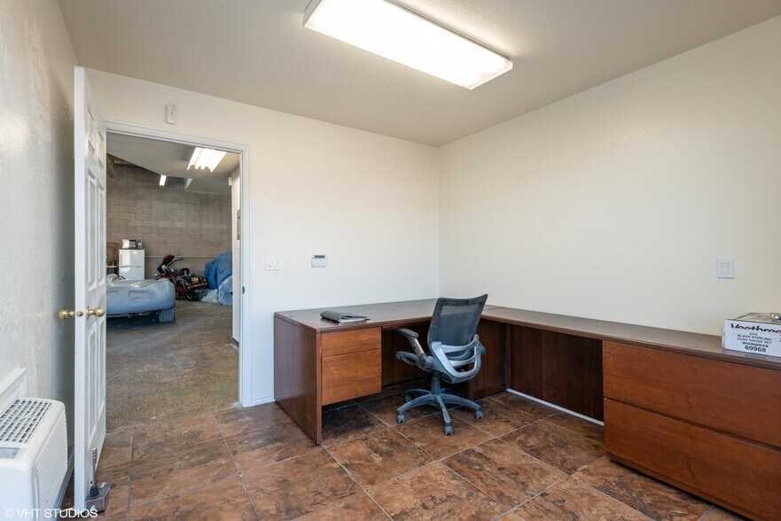 More Photos Of 620 N 1100 E, Saint George Warehouse For Sale