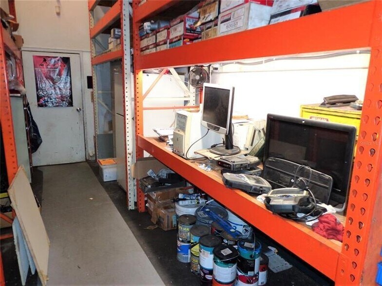 More Photos Of 715 W Waters Ave, Tampa General Retail For Sale