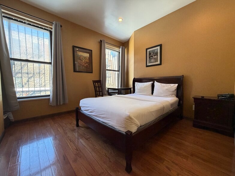 More Photos Of 365-367 W 46th St, New York Apartments For Lease