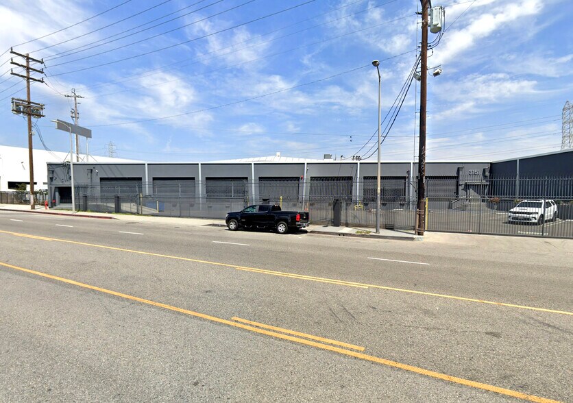 Primary Photo Of 3141-3161 E Washington Blvd, Los Angeles Manufacturing For Lease