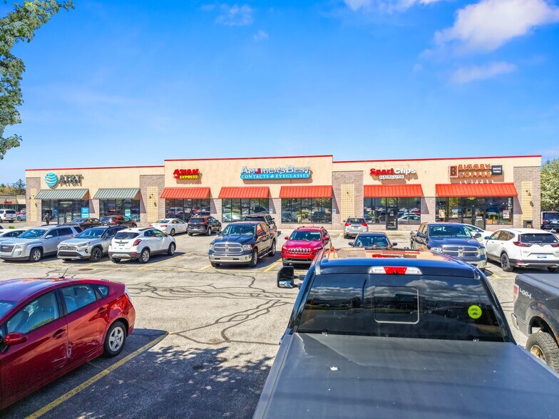 More Photos Of 3295 Henry St, Muskegon Storefront For Sale