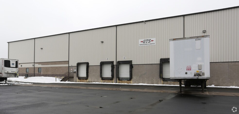 More Photos Of 572 Oak Ridge Rd, Hazleton Warehouse For Lease
