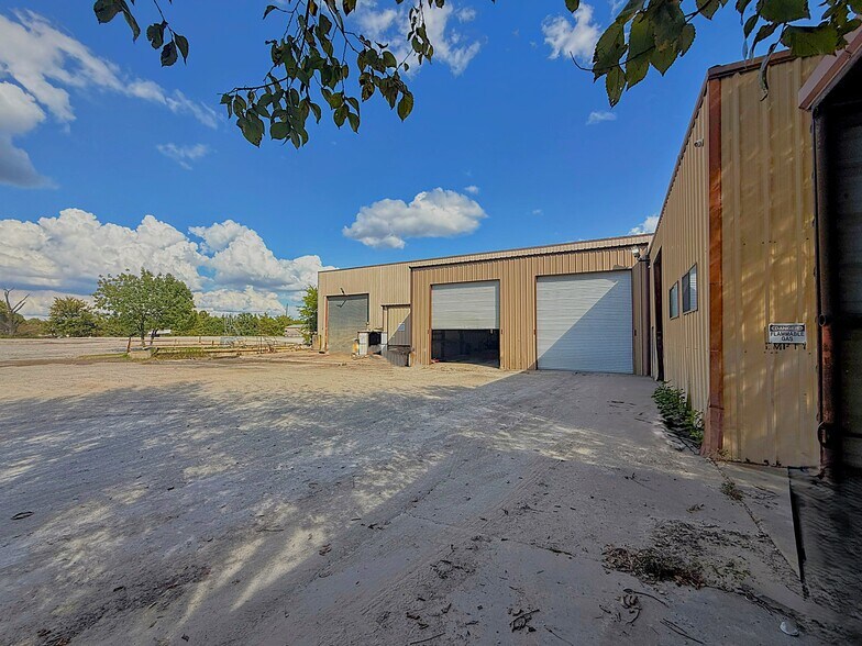 More Photos Of 8523 US 271S Hwy, Powderly Light Distribution For Sale