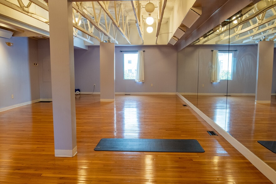 More Photos Of 260 Western Ave, South Portland Office For Sale