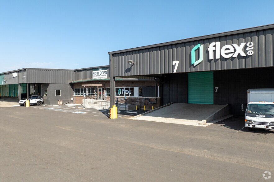 More Photos Of 5180 Fox St, Denver Warehouse For Lease