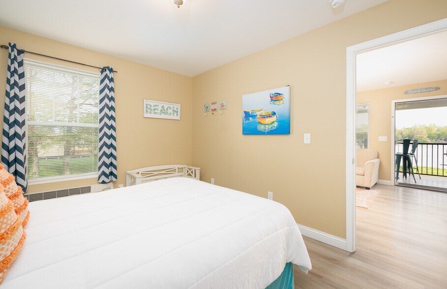 More Photos Of 1435 Main st, Grafton Specialty For Sale