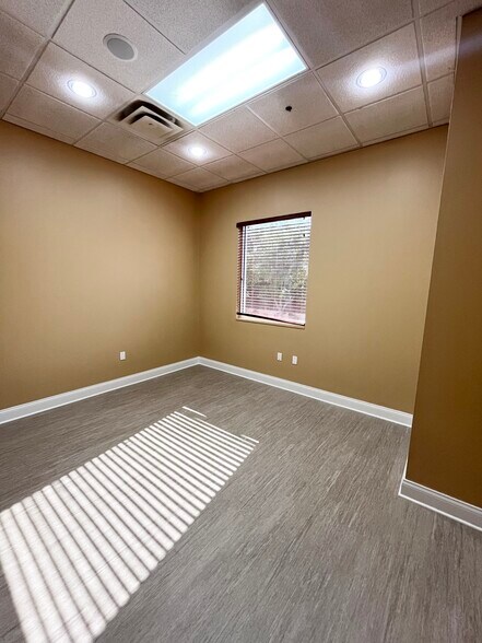 More Photos Of 6000 Turkey Lake Rd, Orlando Medical For Lease