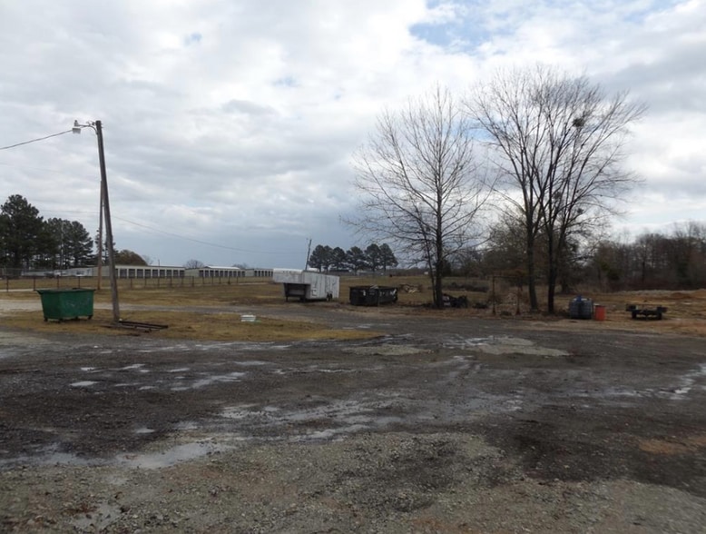 More Photos Of 4400 NE Lincoln Rd, Idabel Industrial For Sale