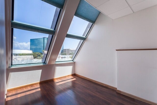 More Photos Of 2151 E Commercial Blvd, Fort Lauderdale Medical For Lease