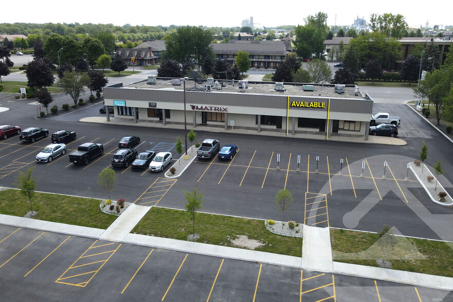 Primary Photo Of 1504-1514 Reynolds Rd, Maumee Storefront Retail Office For Lease