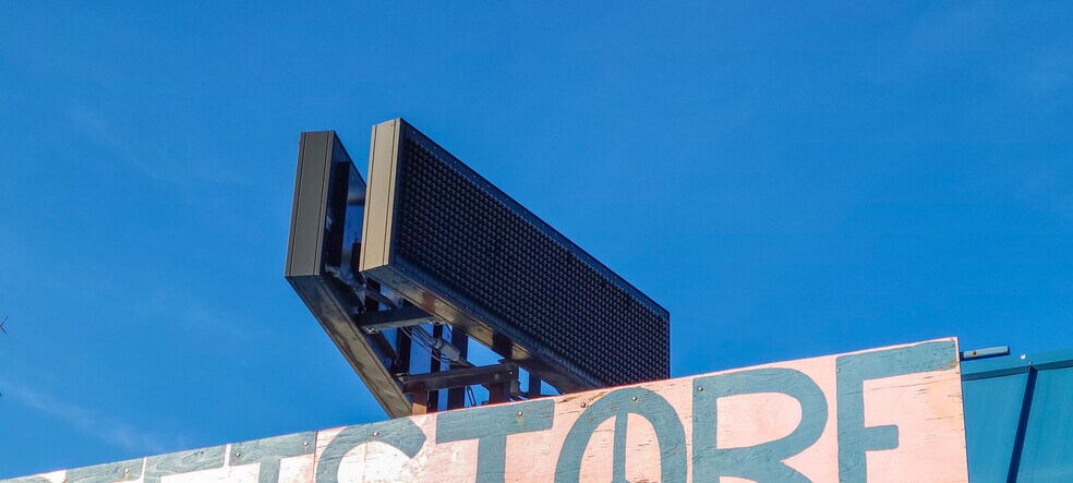 More Photos Of 144 N Redwood Hwy, Cave Junction Storefront Retail Office For Sale