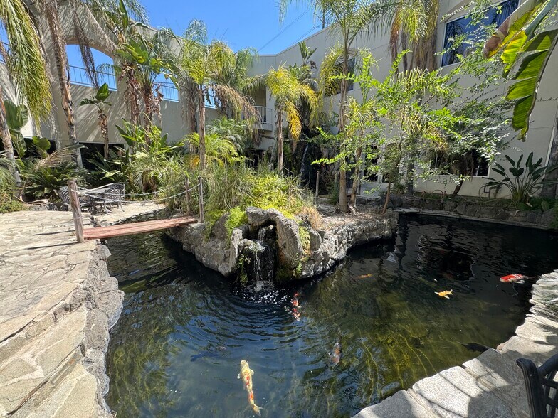 More Photos Of 3955 Coffee Rd, Bakersfield Office For Lease