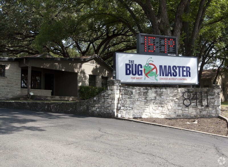 More Photos Of 8411 N Interstate 35, Austin Office For Lease