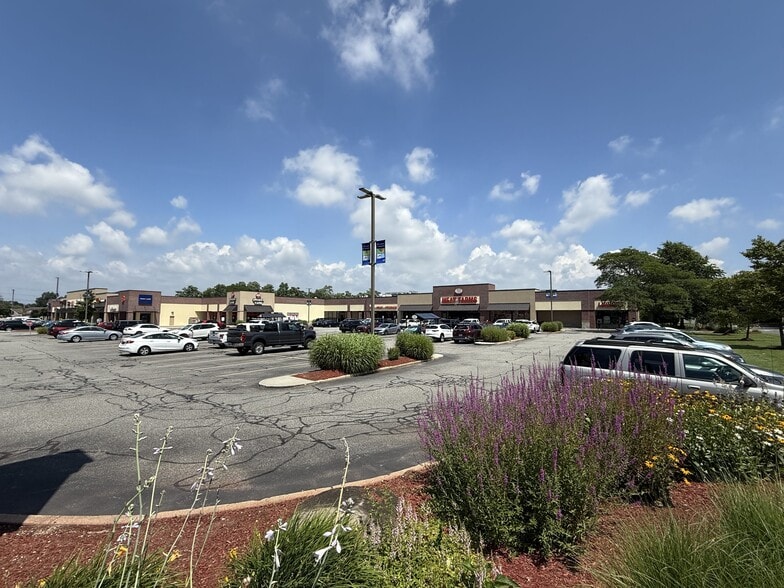 Primary Photo Of 1011-1039 Route 109, Farmingdale Unknown For Lease