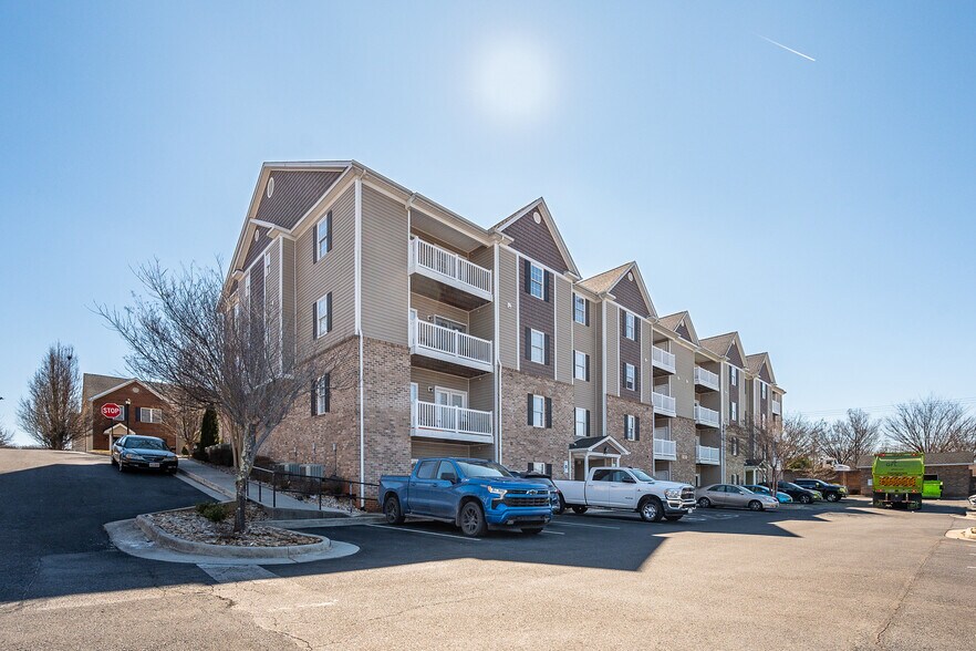 Primary Photo Of 301 Rotunda St, Lynchburg Apartments For Sale