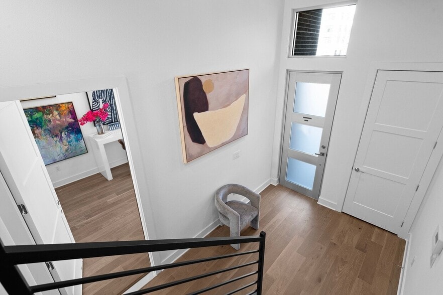 More Photos Of 3824 Berkman Dr, Austin Office Residential For Sale