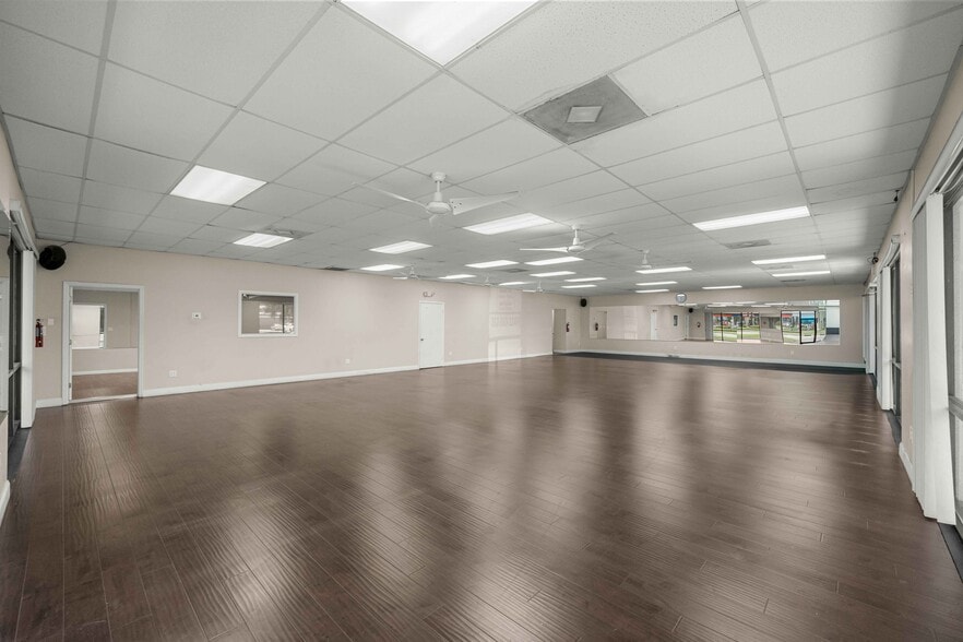 More Photos Of 1020 NE 5th St, Crystal River Unknown For Lease