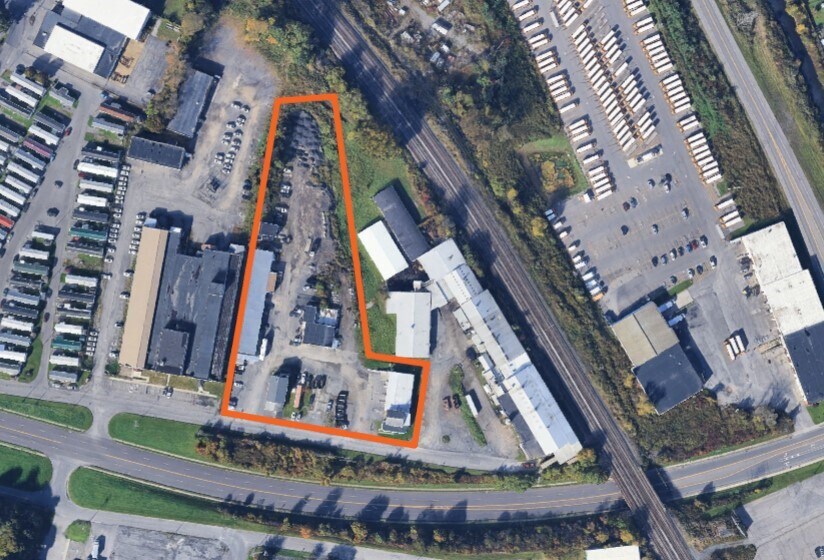 More Photos Of 1819 Lemoyne Ave, Syracuse Manufacturing For Lease