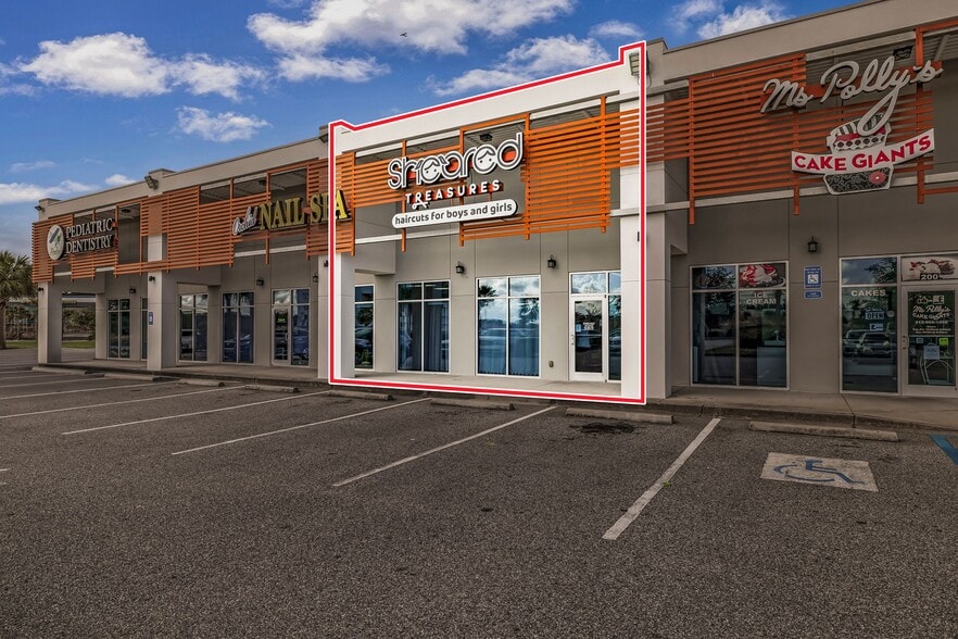 More Photos Of 120 Towne Center Dr, Savannah Storefront Retail Office For Lease