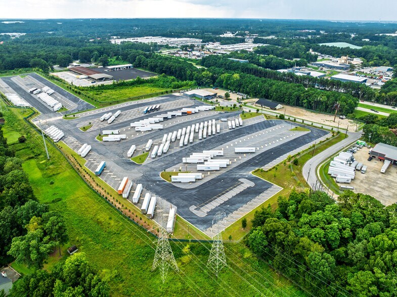 More Photos Of 1679 Koppers Ct, Conley Truck Terminal For Lease