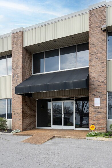 More Photos Of 113 Cumberland Ave, Madison Loft Creative Space For Lease