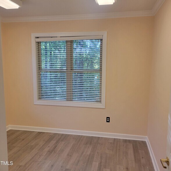 More Photos Of 5640 Six Forks Rd, Raleigh Office For Sale