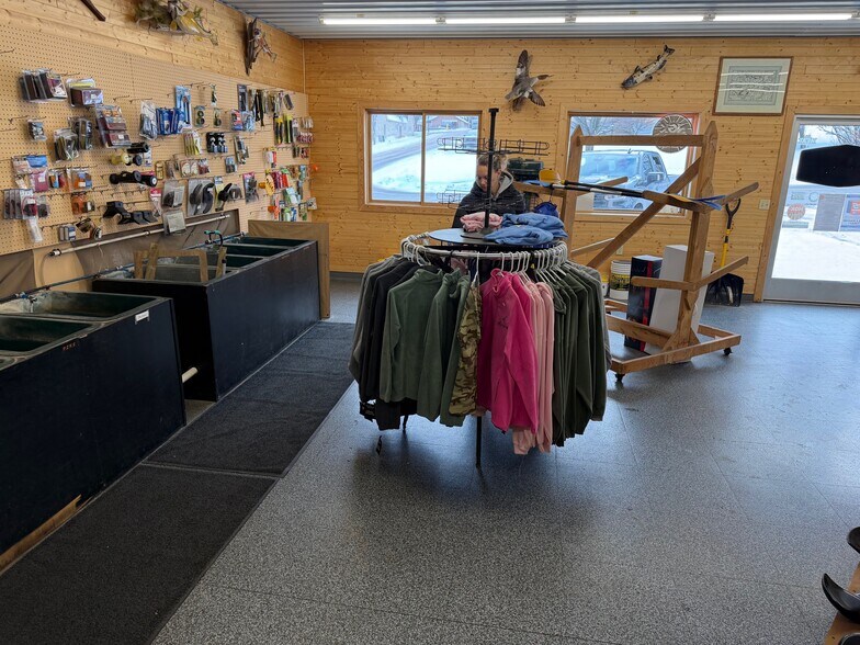 More Photos Of 516 Crystal Ave, Crystal Falls General Retail For Sale