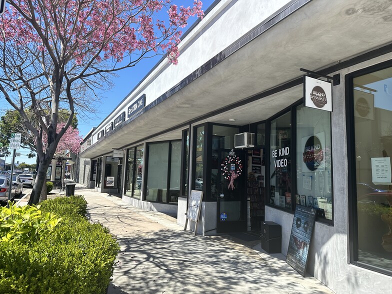 Primary Photo Of 3601-3609 1/2 W Magnolia Blvd, Burbank Storefront Retail Office For Lease