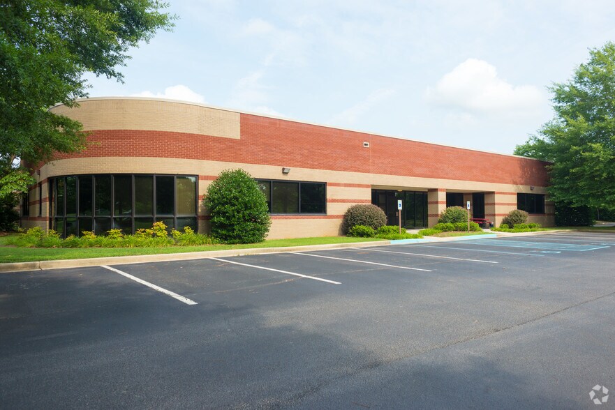 More Photos Of 7067 Old Madison Pike NW, Huntsville Unknown For Lease