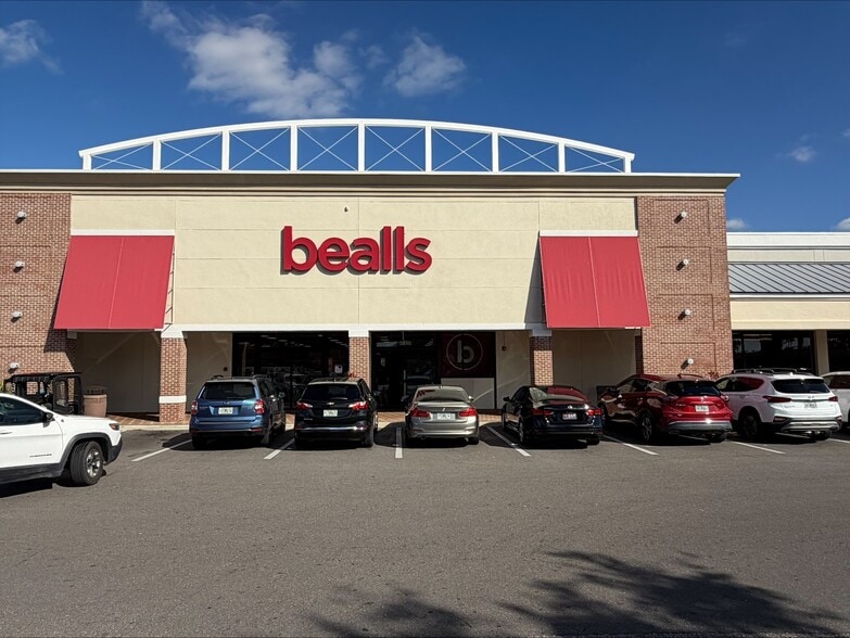 More Photos Of 3730-3846 Sun City Center Blvd, Ruskin Unknown For Lease