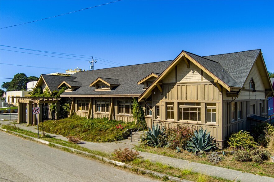 More Photos Of 1039 H St, Eureka Religious Facility For Sale