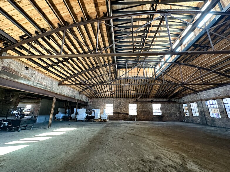 More Photos Of 343, 351 N. Mosley & 340 414 N. Rock Island, Wichita Warehouse For Sale