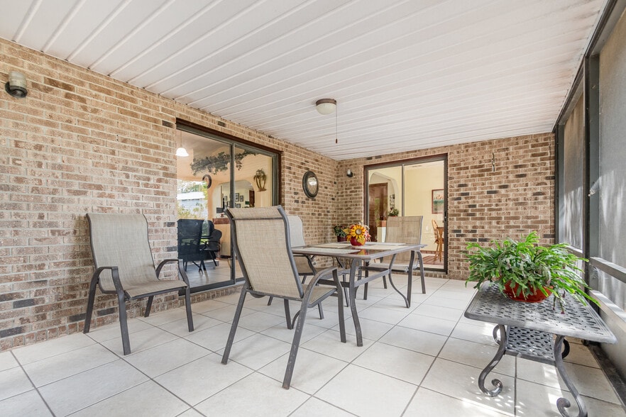 More Photos Of 155 11th Ave, Osteen Specialty For Sale