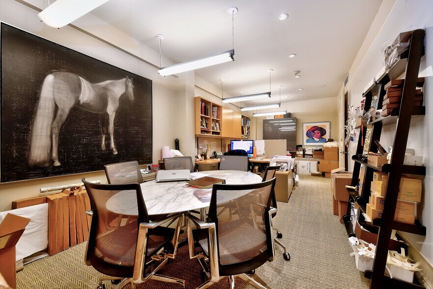 More Photos Of 697-699 Madison Ave, New York Office For Lease
