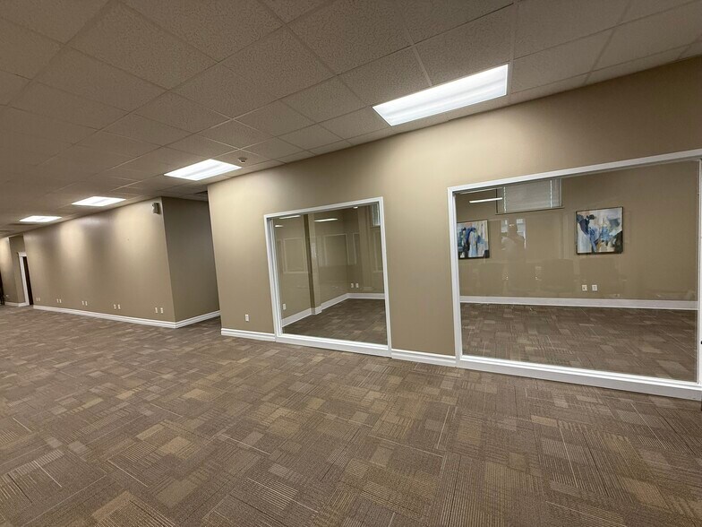 More Photos Of 60 Main St, Hamburg Office For Lease