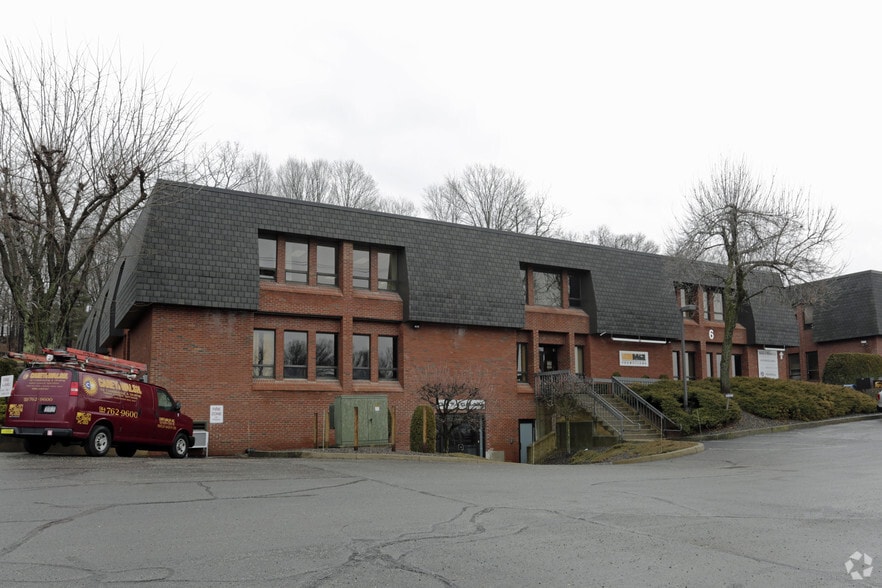 More Photos Of 6 Berkshire Blvd, Bethel Office For Sale