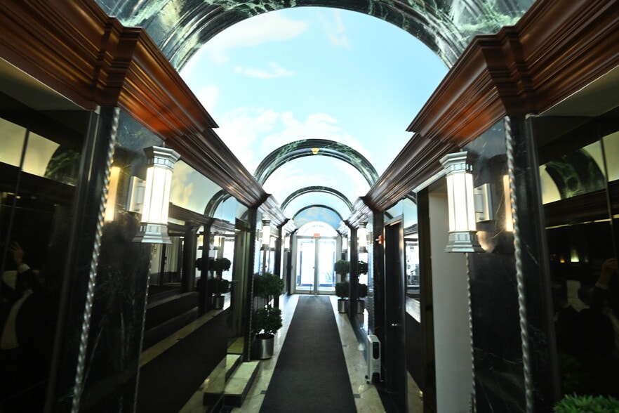 More Photos Of 591 Summit Ave, Jersey City Office Residential For Lease