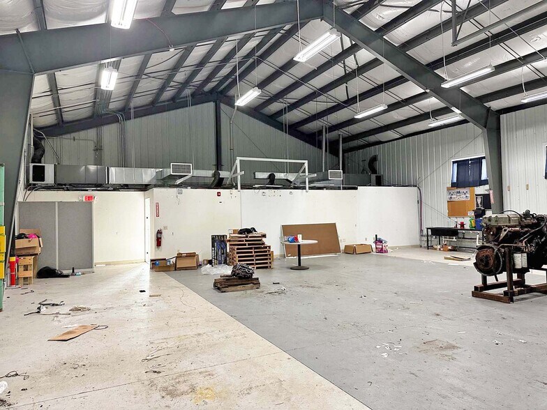 More Photos Of 2390 PA-848, New Milford Warehouse For Sale
