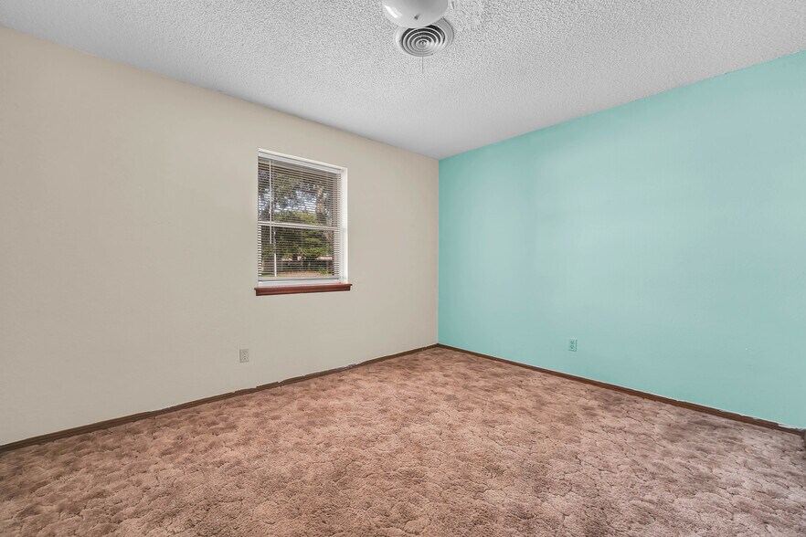 More Photos Of 418 N Electra St, Sayre Apartments For Sale