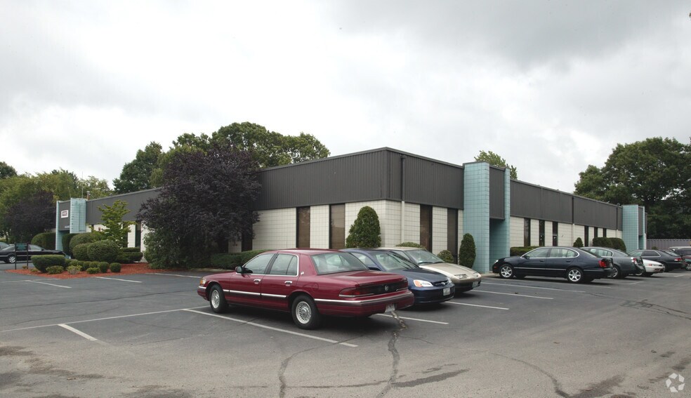 More Photos Of 80-86 Cypress St, Warwick Light Manufacturing For Lease
