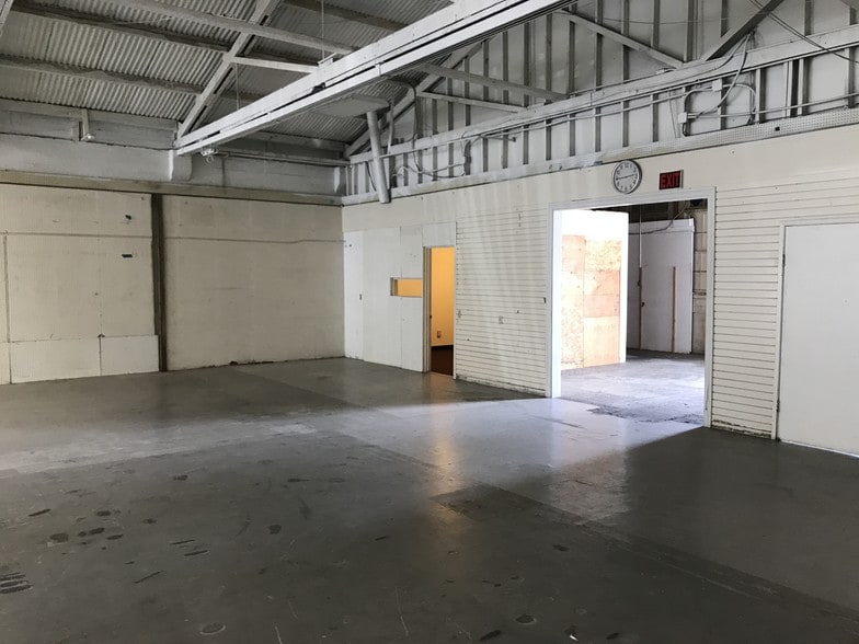 More Photos Of 115 W Chapel St, Santa Maria Freestanding For Sale