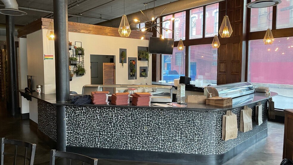 More Photos Of 1609-1611 E Carson St, Pittsburgh Office For Lease