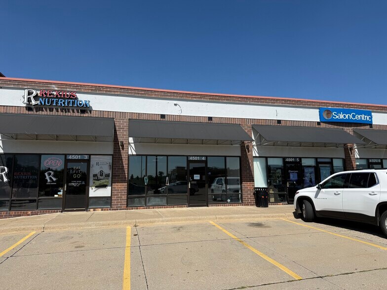 Primary Photo Of 4501-4513 Southern Hills Dr, Sioux City Unknown For Lease