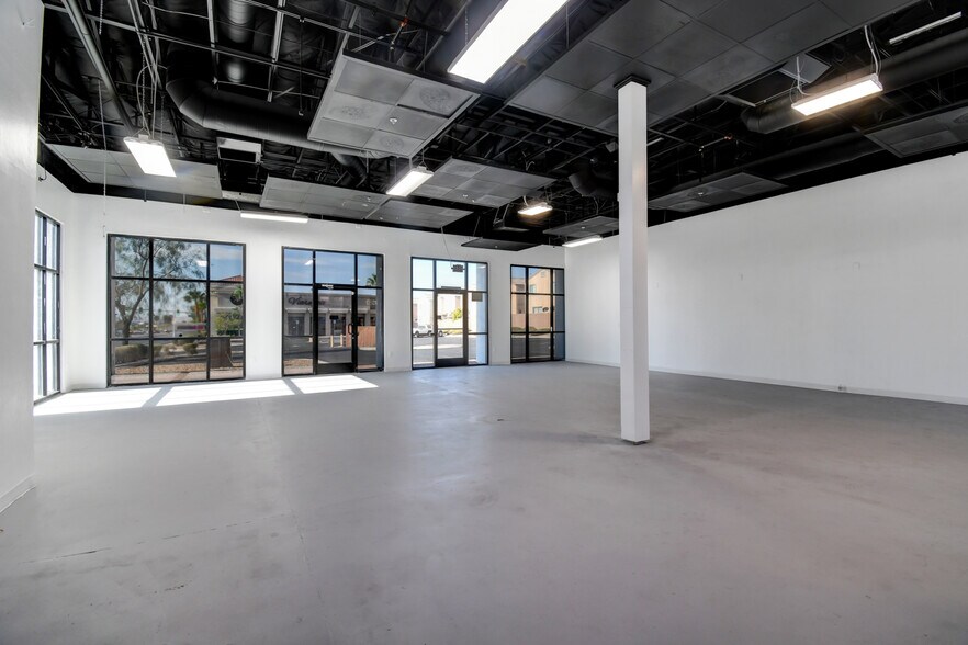 More Photos Of 4255 S Durango Dr, Las Vegas Freestanding For Lease