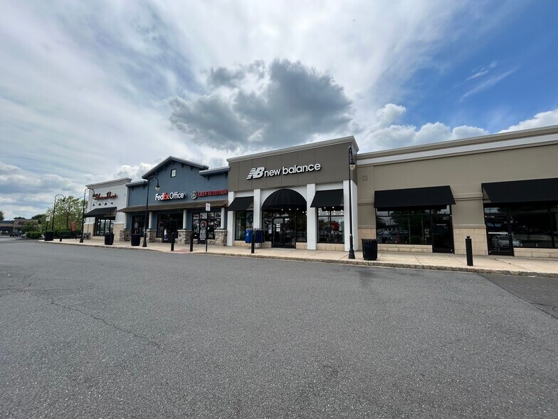 More Photos Of State Route 38 @ Briggs Rd, Mount Laurel Unknown For Lease